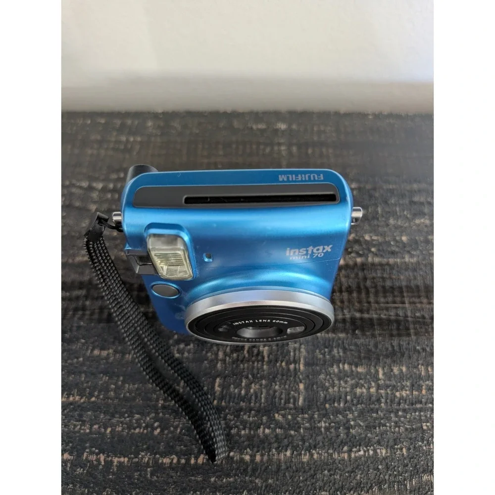 Fujifilm Instax Mini 70 BLUE Instant Film Camera Fully Tested works - Picture 2 of 11